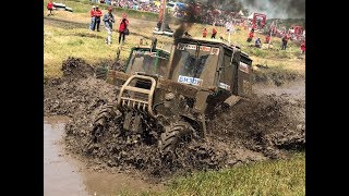 Видео 360: гонки на тракторах на Бизон-Трек-Шоу