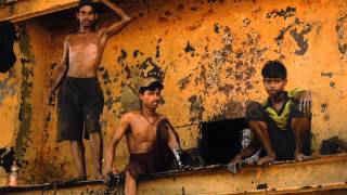 Hot Docs Trailers 2015: KARACHI STORIES: GRAVEYARD FOR GIANTS