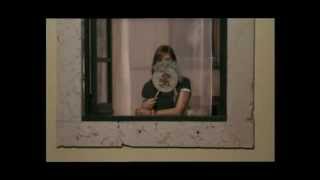 Trailer SINGULARIDADES DE UMA RAPARIGA LOURA  (F/P/E  2009) von Manoel de Oliveira (OF)