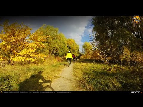 Montaj video: Cu bicicleta prin Bucuresti / Turul Frunzelor moarte - editia a 8-a [VIDEO]