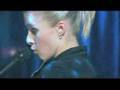 Kristen Bell - Veronica Mars - Sings - One Way or Another