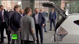 В «Яндексе» Путину показали беспилотный автомобиль