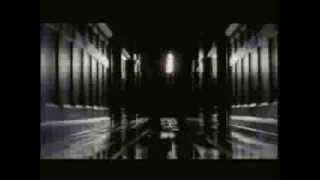 Darkness (2002) - Trailer ITALIANO