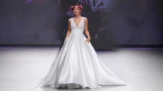 Aire Barcelona | Bridal Spring 2020 | Barcelona Bridal Fashion WeekAire Barcelona | Bridal Spring 2020 | Barcelona Bridal Fashion Week