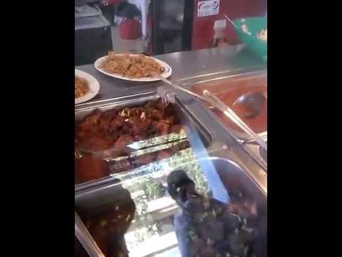Ratón en mostrador de pica pollo chino.