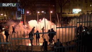 Французская полиция применила слезоточивый газ во время беспорядков в Париже