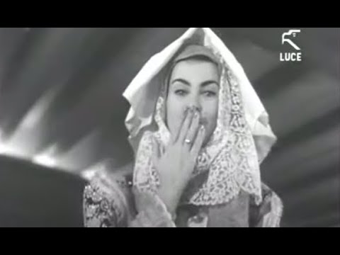 Eleganza in Sardegna - Sfilata d'alta moda a Sassari / 15 Novembre 1956
