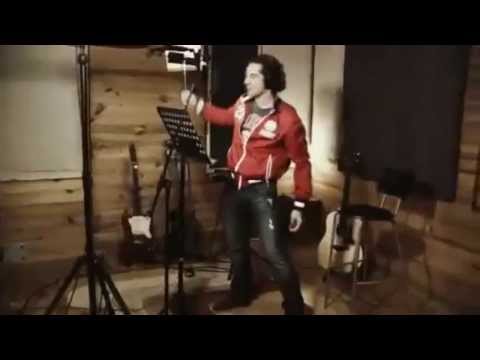 Sube La Mano Y Grita Gol - David Bisbal