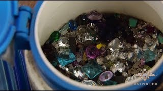Изумруды, алмазы, рубины: в Красноярске у подпольного ювелира нашли 13 тысяч драгоценных камней (08.05.2019 16:06)