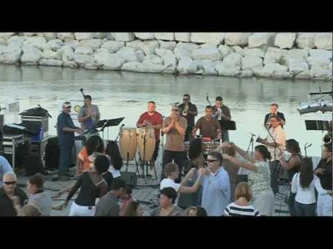 LIVE @ the lakefront | Concert | Naborí