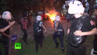 Турецкие полицейские разогнали лагерь демонстрантов слезоточивым газом