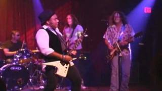 "Teaser" by Tommy Bolan- performed by Dez Dickerson and Greg Mangus
