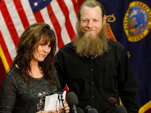 Freed Soldier's Parents Say They're Proud of Son  6/2/14 (Freedom)