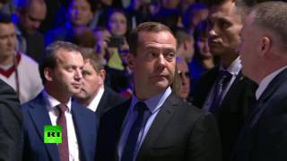 Медведева и участников форума в Сколково эвакуировали в целях безопасности
