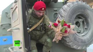 Российские военные поздравили служащих в Сирии женщин с 8 Марта