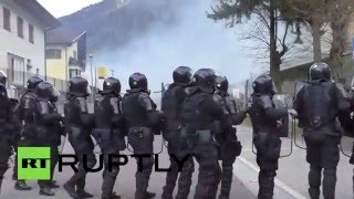 В Италии близ границы с Австрией митинг в поддержку беженцев закончился беспорядками