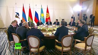 Путин открыл заседание Высшего евразийского экономического совета в Сочи