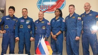 Предстартовая пресс-конференция экипажей ТПК «Союз МС 07»