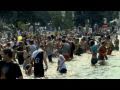Водная битва на ВВЦ (флешмоб) / Water fight in Moscow (flashmob)