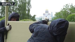 В Екатеринбурге сносят ограждение на месте строительства храма (21.05.2019 15:02)