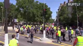 «Жёлтые жилеты» в 32-й раз вышли на акцию протеста во Франции — LIVE (23.06.2019 08:27)