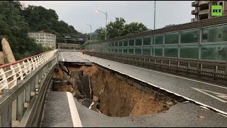 Видео с места обрушения части трассы в Сочи (27.07.2019 09:46)