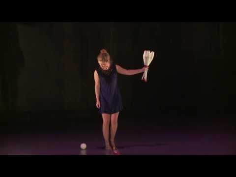Juggling
Lynn Scott - ‘For the birds’
Performed as part of the Circus Space BA Hons Degree 3rd year devised