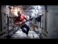 Chris Hadfield โพสต์คลิปคัฟเวอร์เพลง ‘Space Oddity’ ที่บันทึกเสียงจากนอกโลกลง YouTube