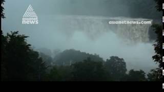 Heavy rain and strong wind at Athirappilly | Rain UpdateHeavy rain and strong wind at Athirappilly | Rain Update