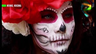 В Мехико в преддверии Дня мёртвых прошёл праздничный парад