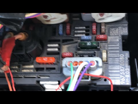 Dove troviamo gli schemi dei fusibili, nel Fiat Scudo?