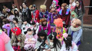 Harajuku Fashion Interview on Japanese New Year At Meiji Shrine  Tokyo 1 077 Views