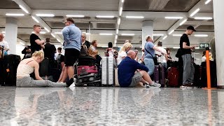 Сотни тысяч человек не могут вылететь домой из-за банкротства британского туроператора Thomas Cook (24.09.2019 11:12)