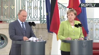 Владимир Путин и Ангела Меркель сделали заявления перед началом переговоров