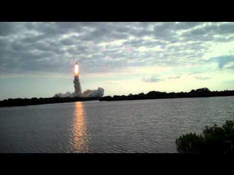 Space Shuttle Endeav
Space Shuttle Endeav