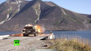 Учения морских пехотинцев на Камчатке: самые эффектные моменты