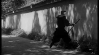 戸隠流忍法 体術 初見良昭　TOGAKURE RYU 戸隠流忍法 体術(初見良昭) / 古本、中古本、古書籍の通販は