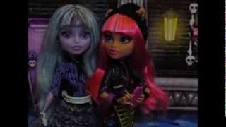 Monster High - 13 wishes trailer stop motion