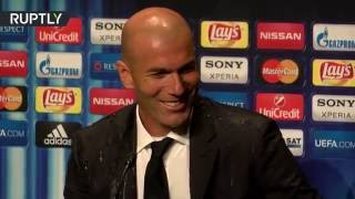 Футболисты «Реала» ворвались на пресс-конференцию Зинедина Зидана и окатили его водой