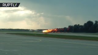 Аварийная посадка горящего самолёта в Шереметьеве (05.05.2019 22:26)