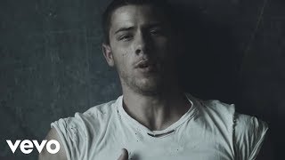 Nick Jonas – Chains Nick Jonas – Chains