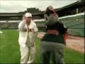 I Know Sports: San Francisco Giants mascot Lou Seal puts Reggie Aqui in his  place - ABC7 San Francisco