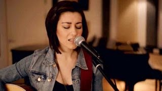 Kelly Clarkson - Dark Side (Hannah Trigwell acoustic cover) on iTunes & Spotify