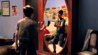 O Menino no Espelho (2014) - Trailer Oficial