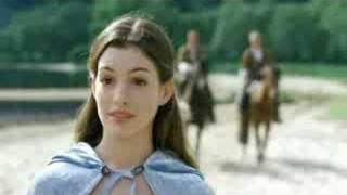 Ella - verflixt und Zauberhaft (Trailer / englisch) Ella - verflixt und Zauberhaft (Trailer / englisch)