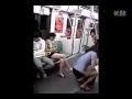 Image Cewek Ini Ganti Baju Di Kereta