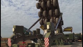 Загрузка баллистических ракет «Ярс» в пусковую установку — видео (01.11.2019 20:03)