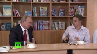 Путин поздравил школьников с Днем знаний