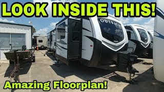 Wow! Awesome Travel trailer floorplan!