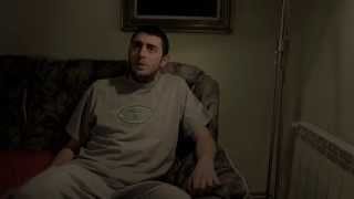 Interior. Família. (Trailer)